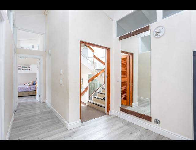 6 BEDROOM FREEHOLD FOR SALE IN MARINA DA GAMA